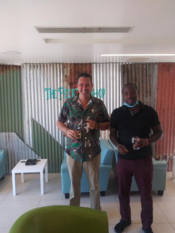 South Florida Travel Writer Jay Shapiro and Mr. Green at the Pelican Shop in the Virgin Islands Fall 2020